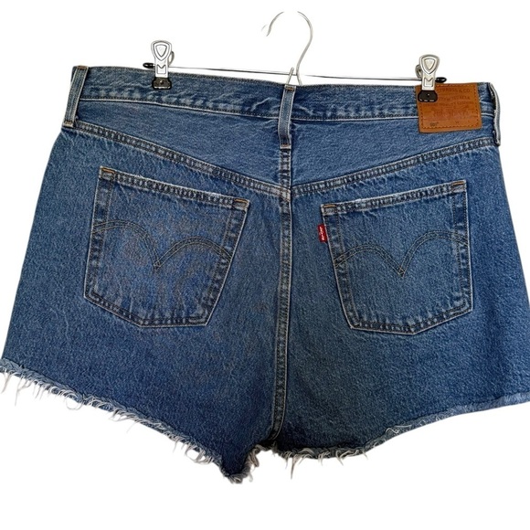 Levi’s 501 High Rise Denim Shorts - Picture 4 of 7